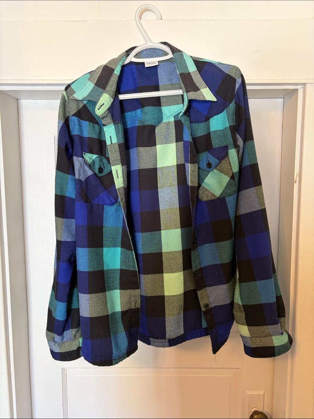 Dakine Blue, Teal & Black Plaid Button-Up Shirt
